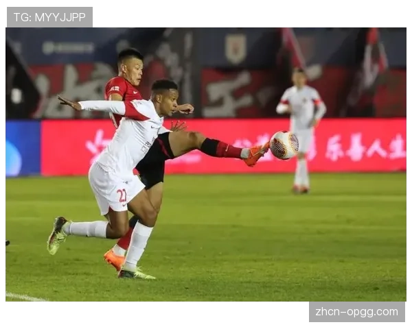 上海海港客场3-1击败长春亚泰，连续两场进球超过3个